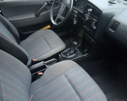 Синий Фольксваген Пассат, объемом двигателя 1.8 л и пробегом 1000 тыс. км за 1200 $, фото 5 на Automoto.ua