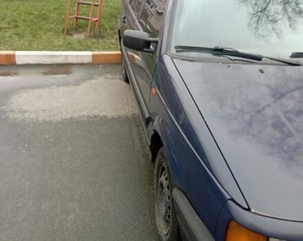 Синий Фольксваген Пассат, объемом двигателя 1.78 л и пробегом 500 тыс. км за 1850 $, фото 2 на Automoto.ua