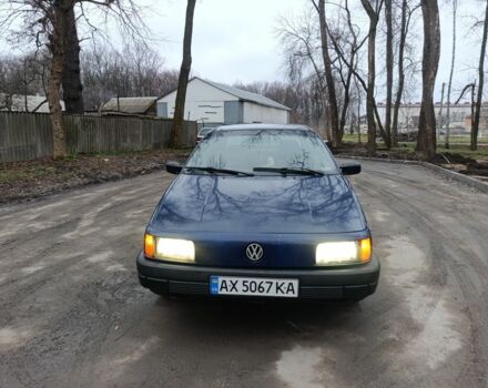 Синий Фольксваген Пассат, объемом двигателя 1.6 л и пробегом 284 тыс. км за 1700 $, фото 2 на Automoto.ua