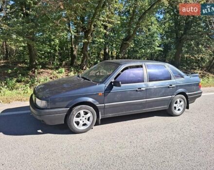 Синій Фольксваген Пассат, об'ємом двигуна 1.8 л та пробігом 200 тис. км за 1600 $, фото 5 на Automoto.ua