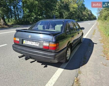 Синій Фольксваген Пассат, об'ємом двигуна 1.8 л та пробігом 200 тис. км за 1600 $, фото 4 на Automoto.ua