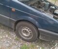 Синий Фольксваген Пассат, объемом двигателя 1.8 л и пробегом 420 тыс. км за 1100 $, фото 6 на Automoto.ua