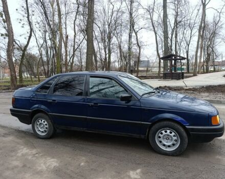 Синий Фольксваген Пассат, объемом двигателя 1.6 л и пробегом 284 тыс. км за 1700 $, фото 8 на Automoto.ua