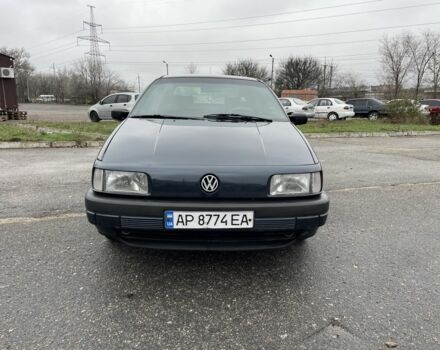 Синий Фольксваген Пассат, объемом двигателя 2 л и пробегом 300 тыс. км за 1950 $, фото 4 на Automoto.ua