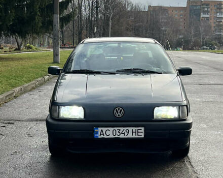 Синій Фольксваген Пассат, об'ємом двигуна 1.8 л та пробігом 350 тис. км за 1550 $, фото 1 на Automoto.ua