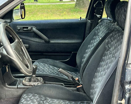 Синій Фольксваген Пассат, об'ємом двигуна 1.8 л та пробігом 350 тис. км за 1550 $, фото 17 на Automoto.ua