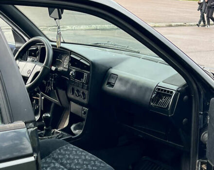 Синий Фольксваген Пассат, объемом двигателя 1.8 л и пробегом 380 тыс. км за 1400 $, фото 9 на Automoto.ua