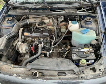 Синий Фольксваген Пассат, объемом двигателя 0 л и пробегом 426 тыс. км за 1375 $, фото 1 на Automoto.ua