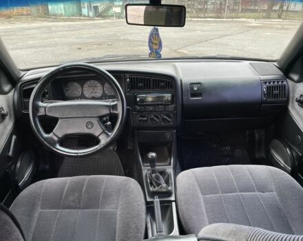 Синий Фольксваген Пассат, объемом двигателя 2 л и пробегом 300 тыс. км за 1950 $, фото 6 на Automoto.ua