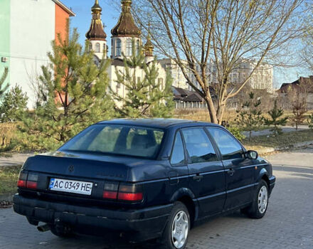 Синий Фольксваген Пассат, объемом двигателя 1.8 л и пробегом 380 тыс. км за 1400 $, фото 5 на Automoto.ua