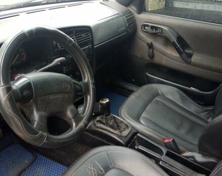 Синій Фольксваген Пассат, об'ємом двигуна 1.78 л та пробігом 322 тис. км за 1750 $, фото 5 на Automoto.ua