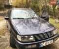 Синій Фольксваген Пассат, об'ємом двигуна 2 л та пробігом 353 тис. км за 1300 $, фото 1 на Automoto.ua