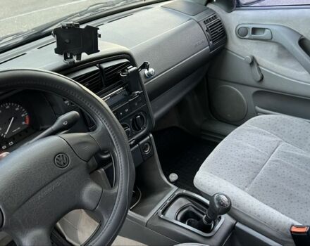 Синий Фольксваген Пассат, объемом двигателя 2 л и пробегом 338 тыс. км за 1950 $, фото 7 на Automoto.ua