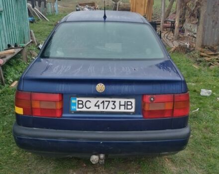 Синій Фольксваген Пассат, об'ємом двигуна 2 л та пробігом 300 тис. км за 2500 $, фото 1 на Automoto.ua