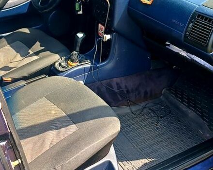 Синій Фольксваген Пассат, об'ємом двигуна 2 л та пробігом 450 тис. км за 3900 $, фото 4 на Automoto.ua