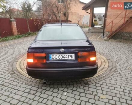 Синій Фольксваген Пассат, об'ємом двигуна 1.8 л та пробігом 348 тис. км за 1350 $, фото 14 на Automoto.ua