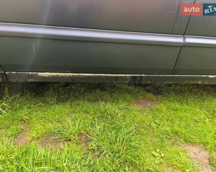 Синий Фольксваген Пассат, объемом двигателя 2 л и пробегом 300 тыс. км за 1700 $, фото 9 на Automoto.ua