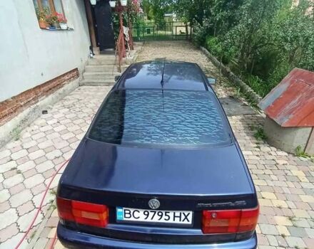 Синий Фольксваген Пассат, объемом двигателя 2 л и пробегом 350 тыс. км за 1700 $, фото 9 на Automoto.ua