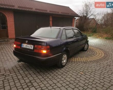 Синій Фольксваген Пассат, об'ємом двигуна 1.8 л та пробігом 348 тис. км за 1350 $, фото 15 на Automoto.ua