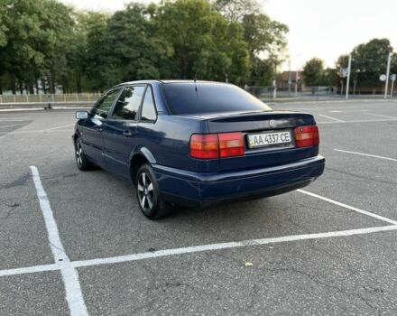 Синий Фольксваген Пассат, объемом двигателя 2 л и пробегом 338 тыс. км за 1950 $, фото 3 на Automoto.ua