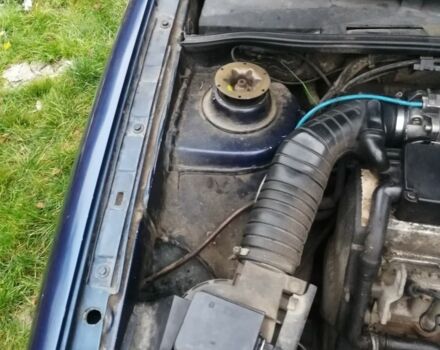 Синій Фольксваген Пассат, об'ємом двигуна 2 л та пробігом 300 тис. км за 2500 $, фото 6 на Automoto.ua