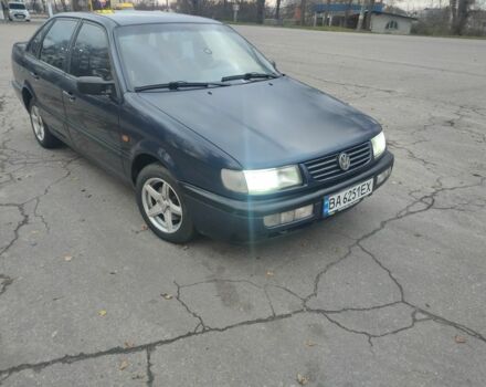 Синій Фольксваген Пассат, об'ємом двигуна 1.8 л та пробігом 334 тис. км за 2500 $, фото 2 на Automoto.ua