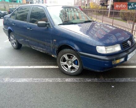 Синій Фольксваген Пассат, об'ємом двигуна 1.78 л та пробігом 322 тис. км за 1750 $, фото 6 на Automoto.ua