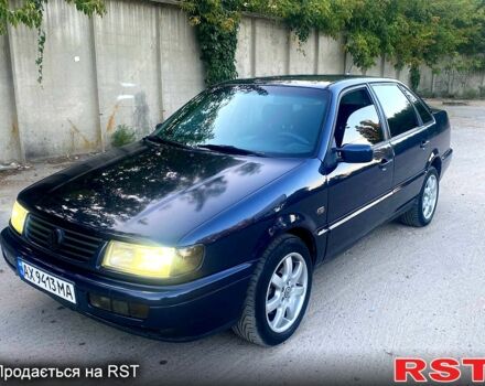 Синий Фольксваген Пассат, объемом двигателя 2.8 л и пробегом 340 тыс. км за 1999 $, фото 6 на Automoto.ua