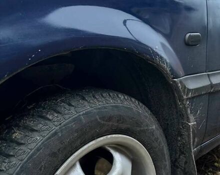 Синий Фольксваген Пассат, объемом двигателя 1.8 л и пробегом 359 тыс. км за 2350 $, фото 8 на Automoto.ua