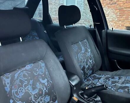 Синий Фольксваген Пассат, объемом двигателя 1.8 л и пробегом 359 тыс. км за 2350 $, фото 26 на Automoto.ua