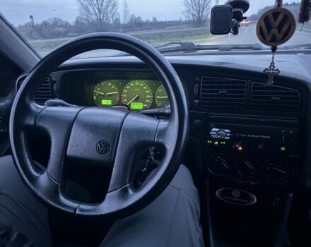 Синій Фольксваген Пассат, об'ємом двигуна 2 л та пробігом 369 тис. км за 2100 $, фото 4 на Automoto.ua