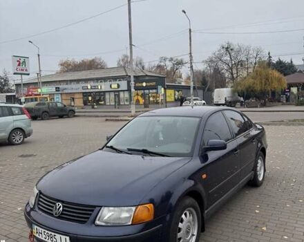 Синий Фольксваген Пассат, объемом двигателя 1.8 л и пробегом 198 тыс. км за 3500 $, фото 1 на Automoto.ua