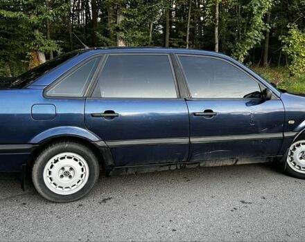 Синий Фольксваген Пассат, объемом двигателя 1.8 л и пробегом 330 тыс. км за 3000 $, фото 6 на Automoto.ua