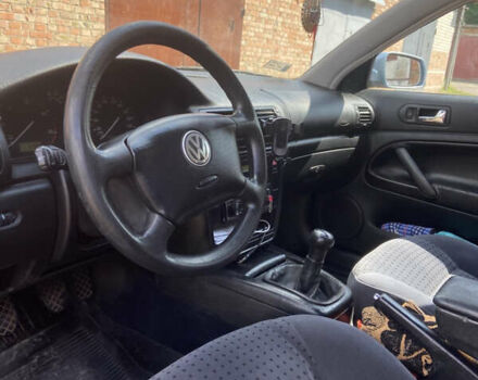 Синий Фольксваген Пассат, объемом двигателя 1.9 л и пробегом 270 тыс. км за 3800 $, фото 5 на Automoto.ua