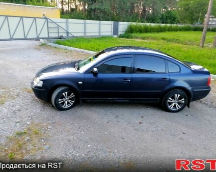 Синій Фольксваген Пассат, об'ємом двигуна 1.6 л та пробігом 260 тис. км за 3200 $, фото 1 на Automoto.ua