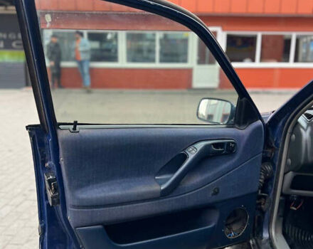 Синий Фольксваген Пассат, объемом двигателя 2 л и пробегом 200 тыс. км за 2150 $, фото 14 на Automoto.ua