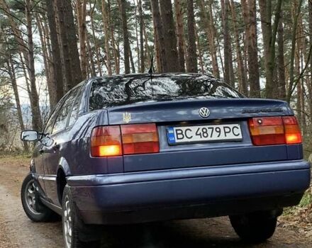 Синий Фольксваген Пассат, объемом двигателя 1.78 л и пробегом 340 тыс. км за 2550 $, фото 16 на Automoto.ua