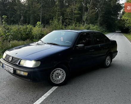 Синий Фольксваген Пассат, объемом двигателя 1.8 л и пробегом 330 тыс. км за 3000 $, фото 2 на Automoto.ua