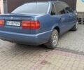Синий Фольксваген Пассат, объемом двигателя 1.8 л и пробегом 375 тыс. км за 1700 $, фото 1 на Automoto.ua
