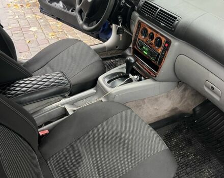 Фольксваген Пассат 1996 у Харкові на Automoto.ua Синій Фольксваген Пассат, об'ємом двигуна 1.6 л та пробігом 100 тис. км за 2999 $, фото 7 на Automoto.ua