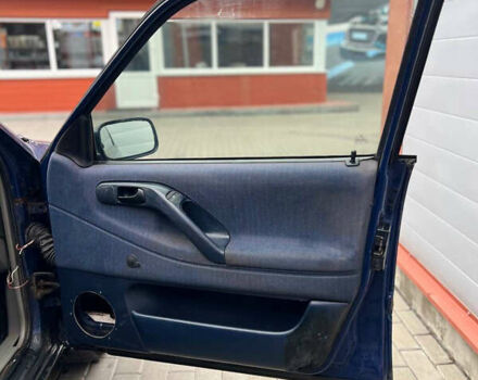 Синий Фольксваген Пассат, объемом двигателя 2 л и пробегом 200 тыс. км за 2150 $, фото 13 на Automoto.ua