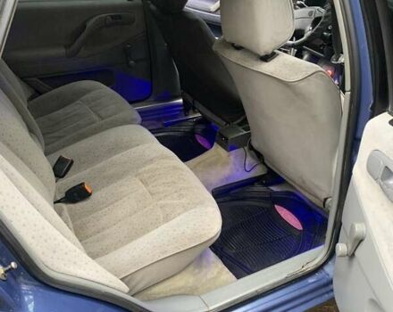 Синий Фольксваген Пассат, объемом двигателя 1.78 л и пробегом 340 тыс. км за 2550 $, фото 3 на Automoto.ua