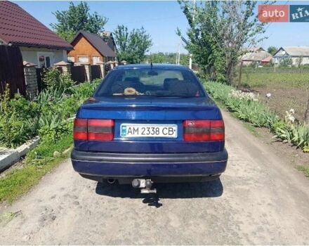 Синий Фольксваген Пассат, объемом двигателя 2 л и пробегом 280 тыс. км за 2200 $, фото 4 на Automoto.ua