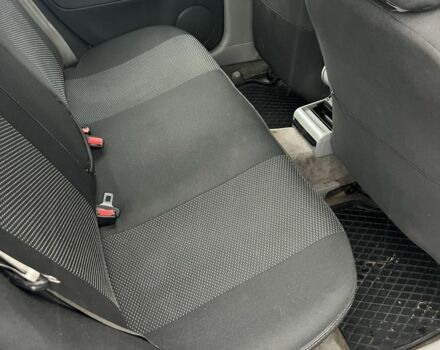 Фольксваген Пассат 1996 у Харкові на Automoto.ua Синій Фольксваген Пассат, об'ємом двигуна 1.6 л та пробігом 100 тис. км за 2999 $, фото 6 на Automoto.ua