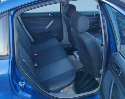 Синий Фольксваген Пассат, объемом двигателя 1.6 л и пробегом 420 тыс. км за 3300 $, фото 7 на Automoto.ua