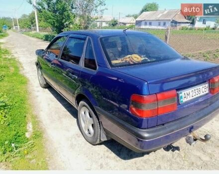 Синий Фольксваген Пассат, объемом двигателя 2 л и пробегом 280 тыс. км за 2200 $, фото 3 на Automoto.ua