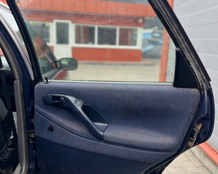 Синий Фольксваген Пассат, объемом двигателя 2 л и пробегом 200 тыс. км за 2150 $, фото 12 на Automoto.ua