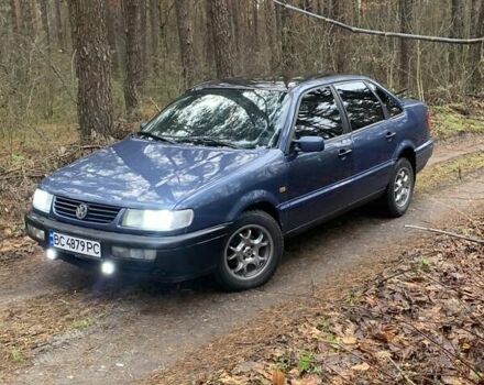 Синий Фольксваген Пассат, объемом двигателя 1.78 л и пробегом 340 тыс. км за 2550 $, фото 12 на Automoto.ua