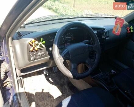 Синий Фольксваген Пассат, объемом двигателя 2 л и пробегом 280 тыс. км за 2200 $, фото 6 на Automoto.ua