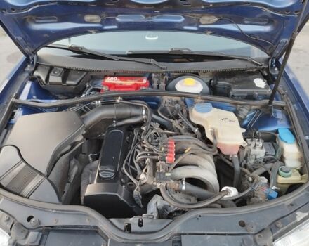 Синий Фольксваген Пассат, объемом двигателя 1.6 л и пробегом 420 тыс. км за 3300 $, фото 8 на Automoto.ua